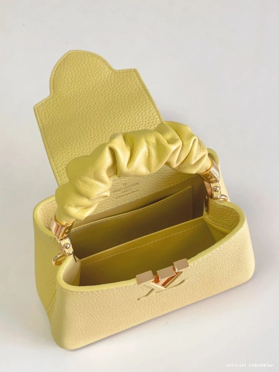 Official oldcobbler LOUIS MINI CAPUCINES VUITTON 0807